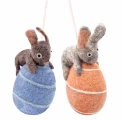 Påskhänge, Hare på ägg, tovad