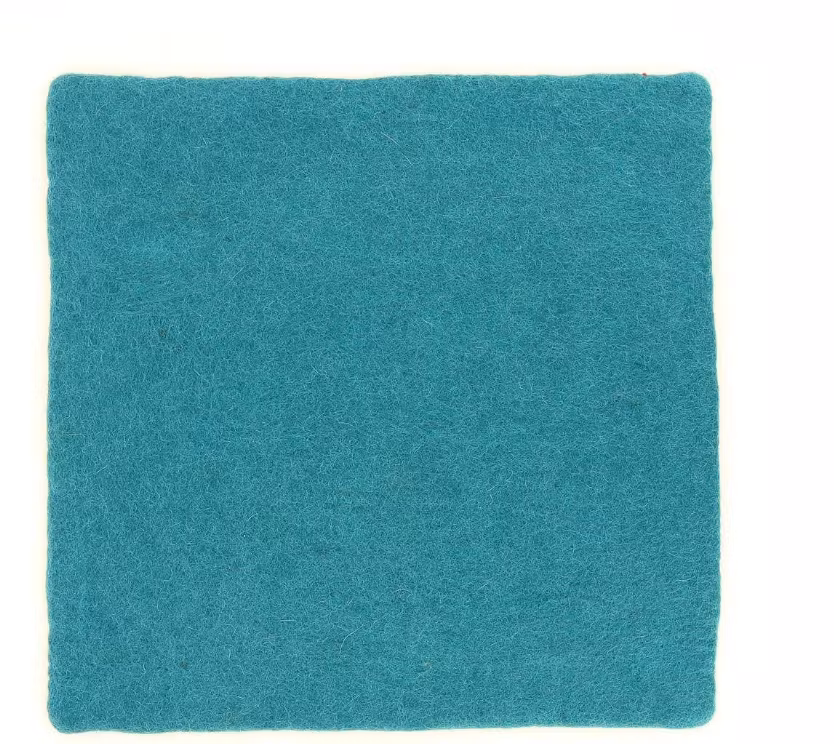 Sittunderlägg stolsdyna Kvadrat, blå nyanser, tovat, petrolblå. Fair Trade Nepal.