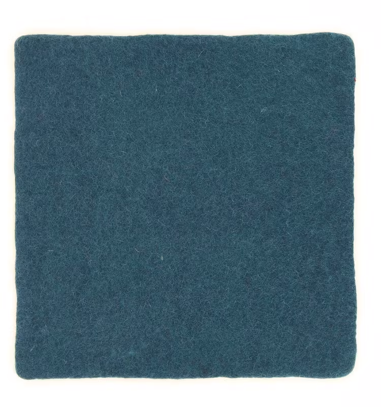 Sittunderlägg stolsdyna Kvadrat, blå nyanser, tovat, petrol. Fair Trade Nepal.