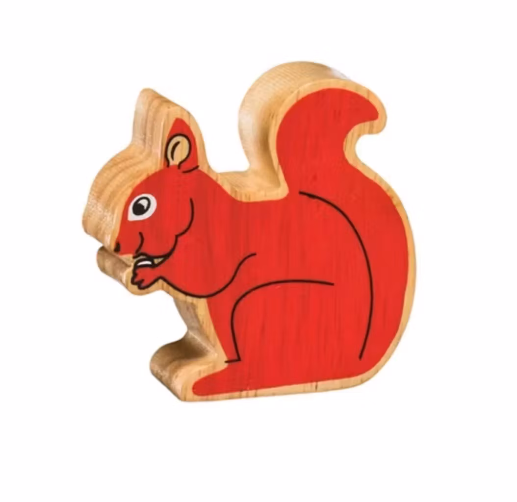 Träfigur Ekorre från sångpåsen med Skogsdjur. Till förskolan.