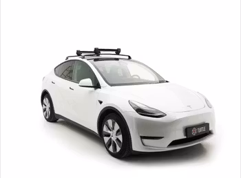 Integrerade takräcken Turtle AIR för Tesla Model Y 2021-