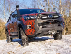 Lazer Triple-R 750 Elite Gen 2 Grillkit Toyota Hilux Invincible-X 2021-