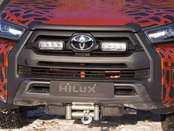 Lazer Triple-R 750 Elite Gen 2 Grillkit Toyota Hilux Invincible-X 2021-