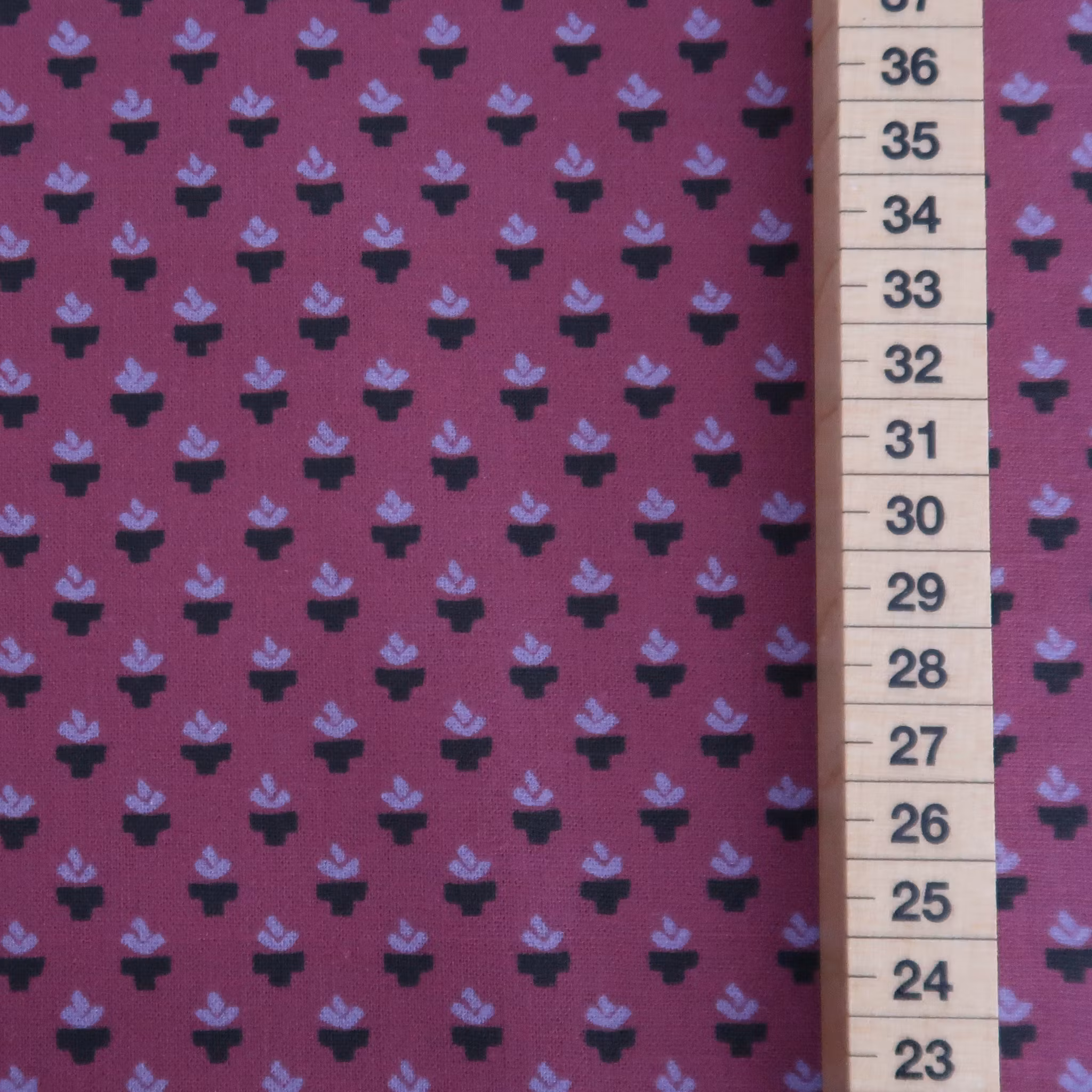 STRAWBERRY mörk lila