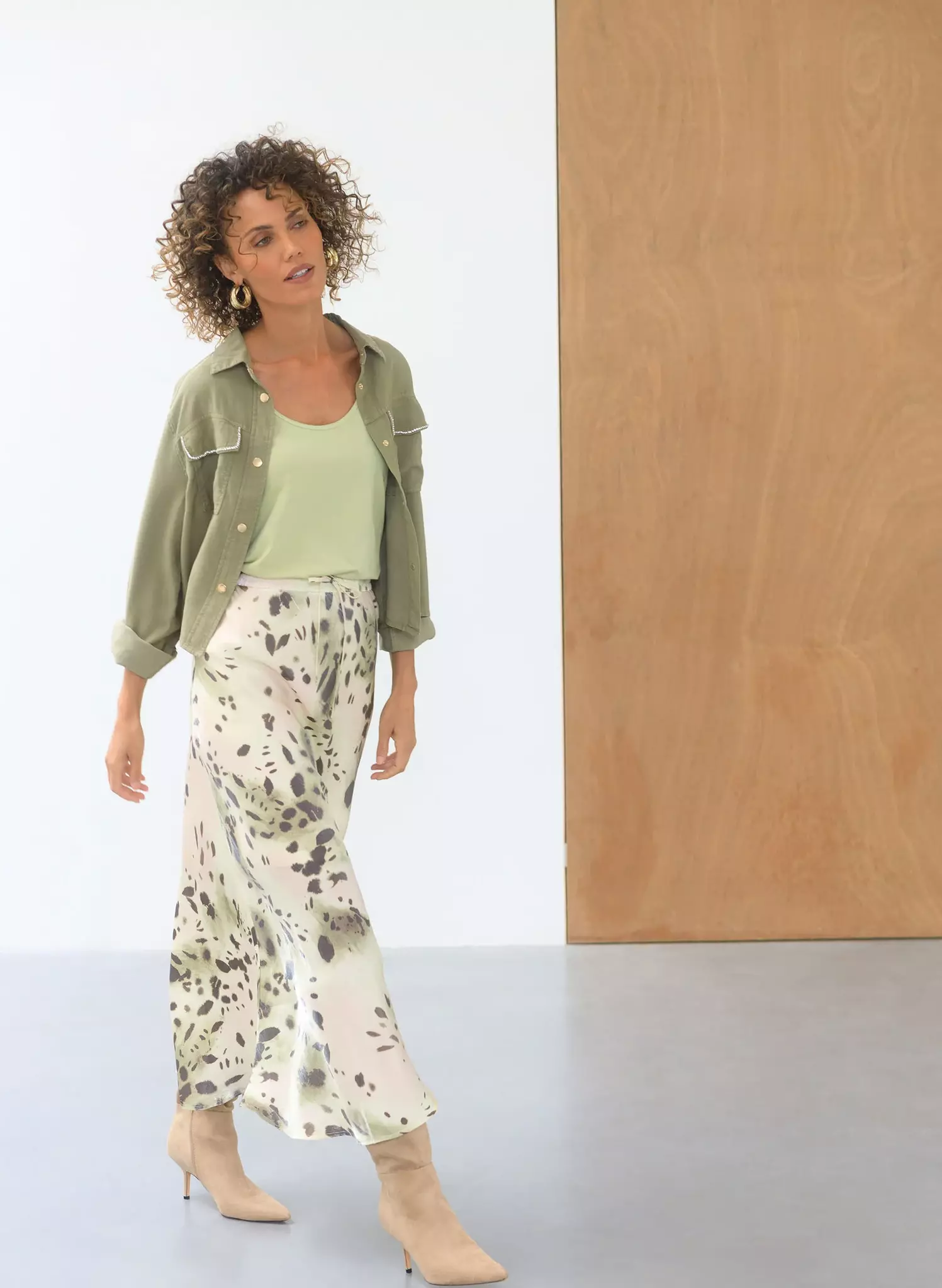 Ida blus/jacka olivgrön