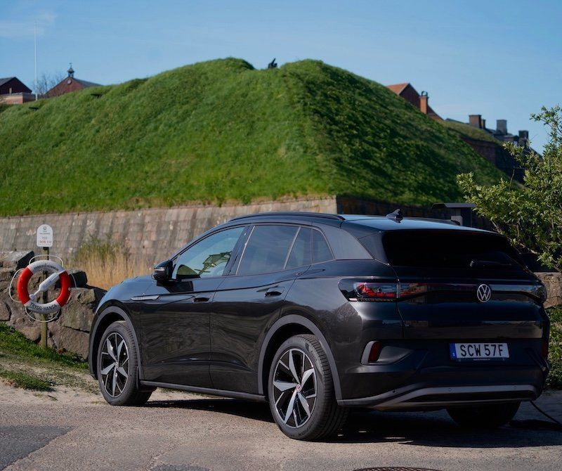 Hur snabbt tappar elbilsbatterier räckvidd?