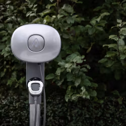 Stolpfäste Charge Amps Halo