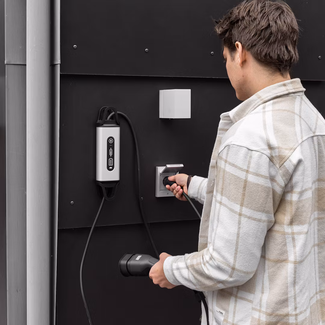 eMove Laddkabel DEFA koppla in i vägg