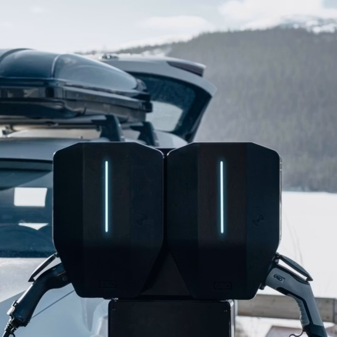 Två laddboxar Entity PRO