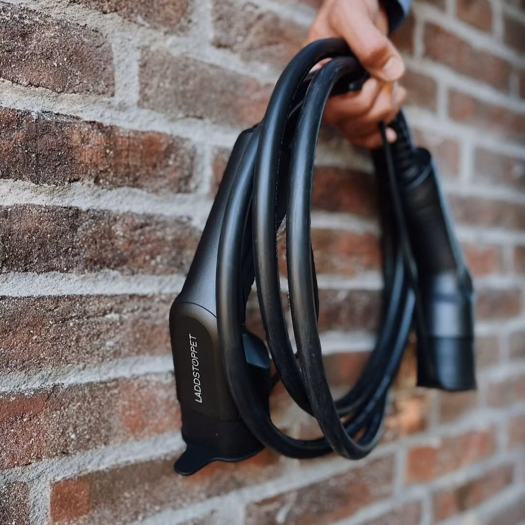 Kabel mot vägg - Laddstoppet