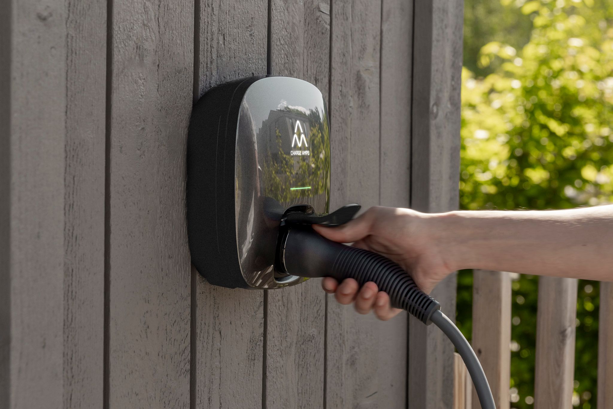 Charge Amps Luna 22kW