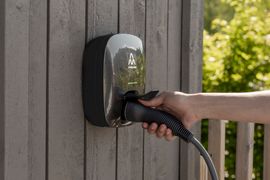 Charge Amps Luna 22kW