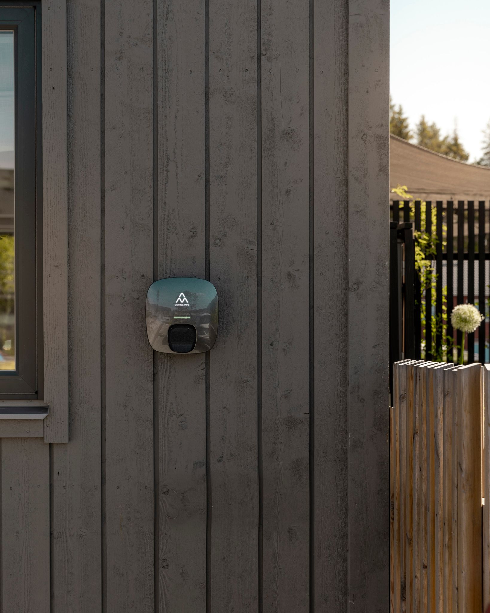 Charge Amps Luna 22kW