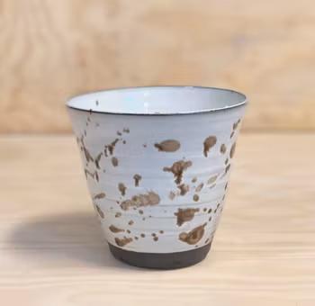 Kaffemugg prickig, brun