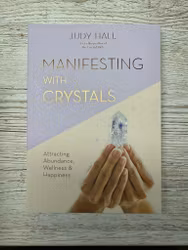 Manifesting with Crystals