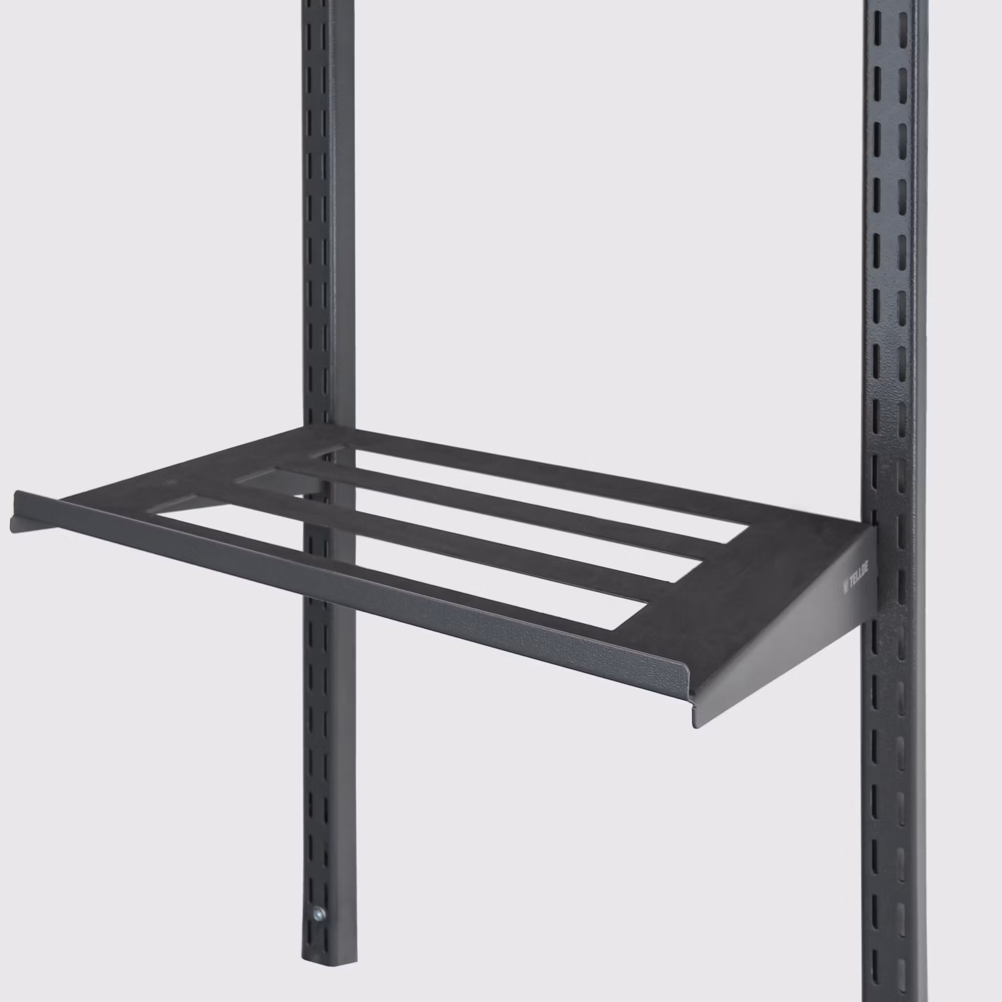 Oppbevaringshylle med brakett for opphengsskinne 400 mm