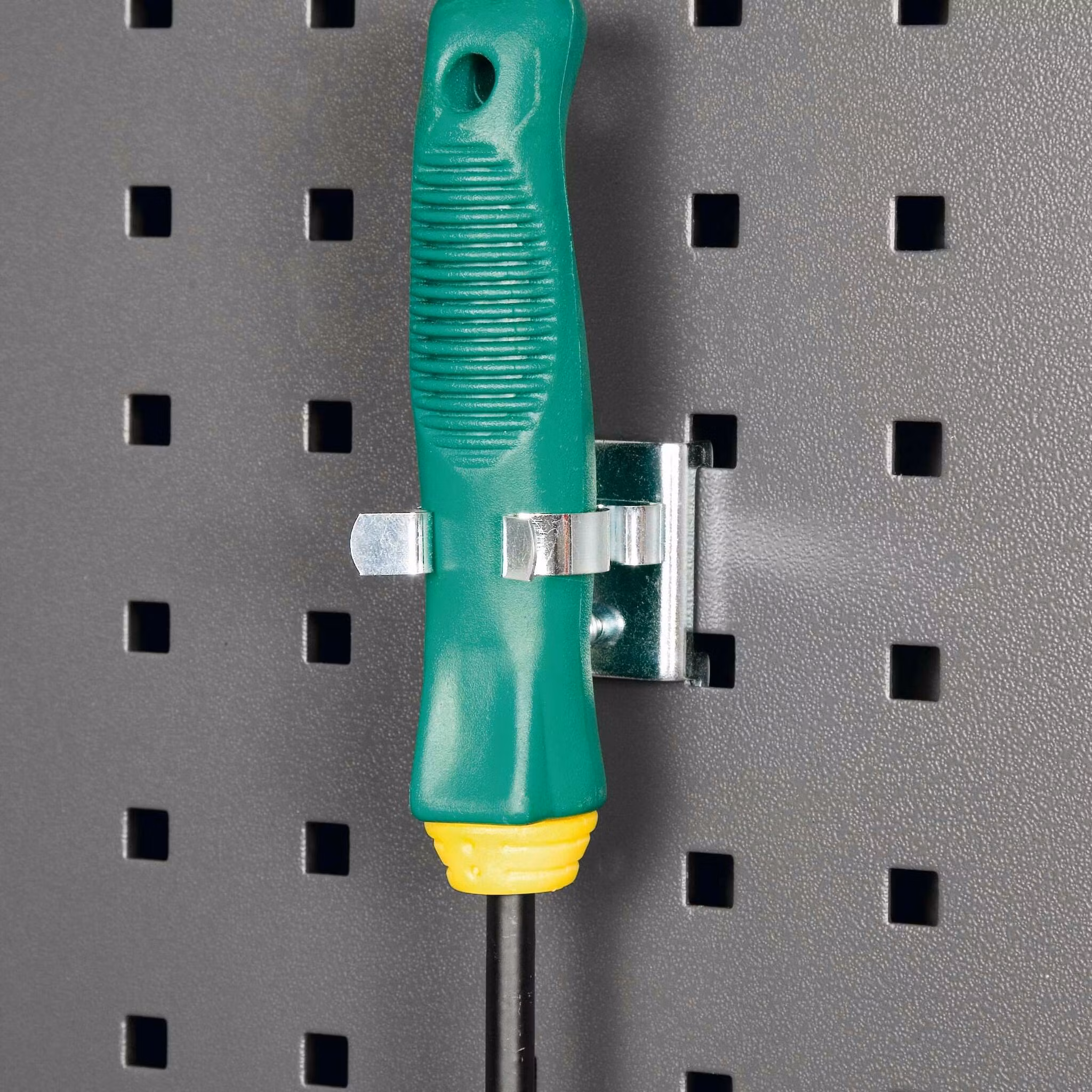 Fjäderklämma till verktygstavla