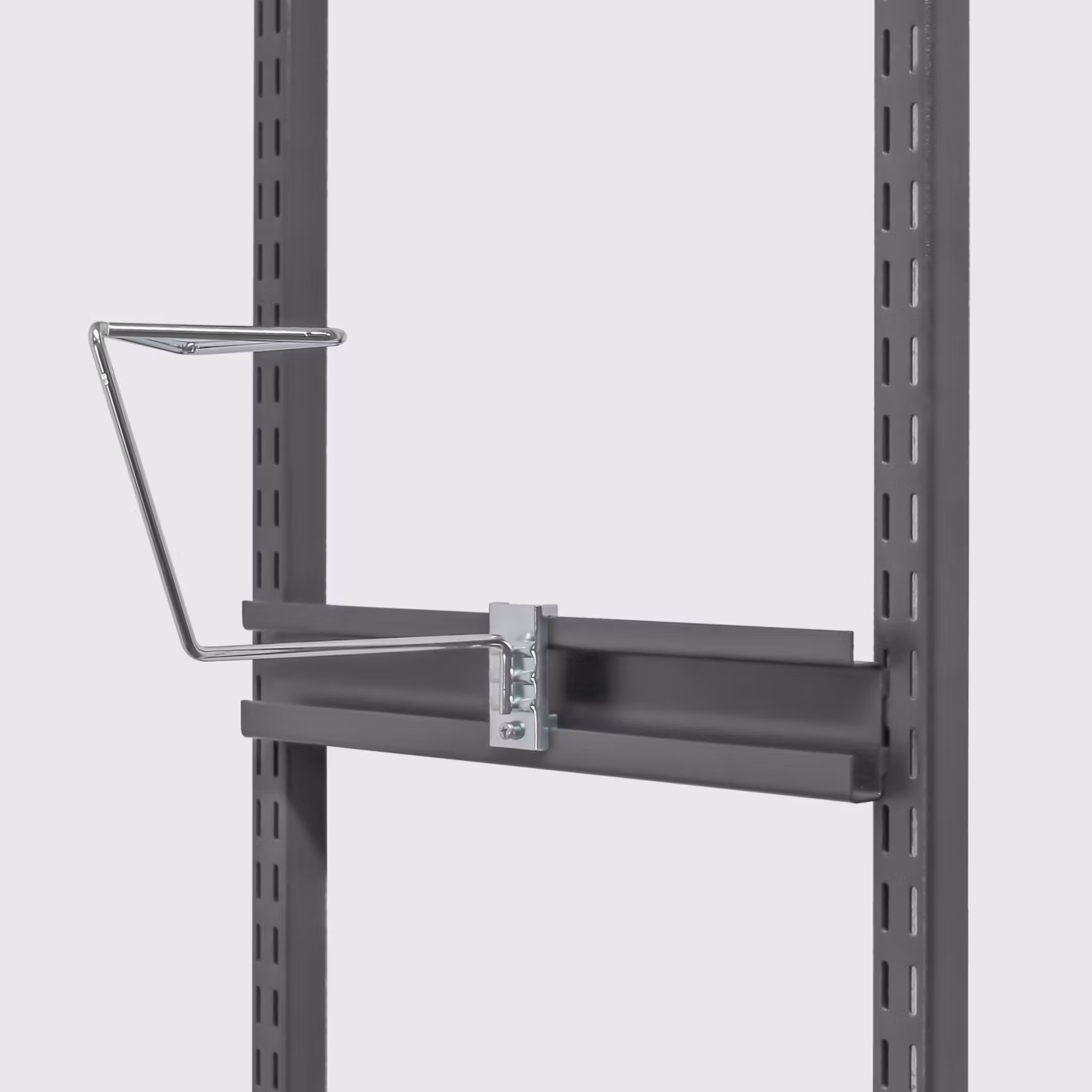 Hjelmholder for kombinasjonsskinne