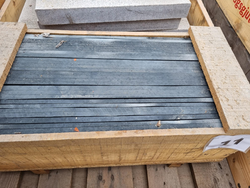 35: Granit-Nero Assoluto – Plansteg, ca 3m2