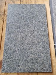 60: Granit-grå-champagne slipade, ca 20m2