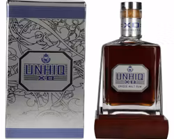 Unhiq XO Unique Malt Rum 42% Vol. 0,5l in Giftbox