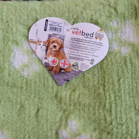 Vet Bed (50x75 cm) Lime Green with White paws
