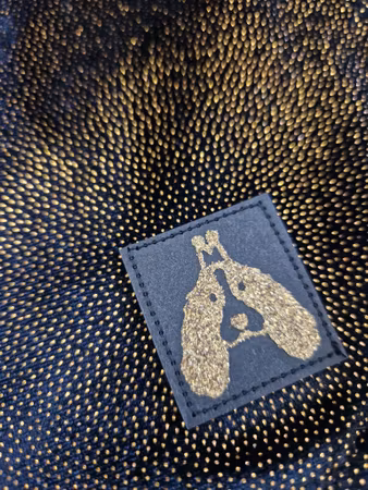 Silkedekken Sort velour m/gullprikker Amriss/Cocker M