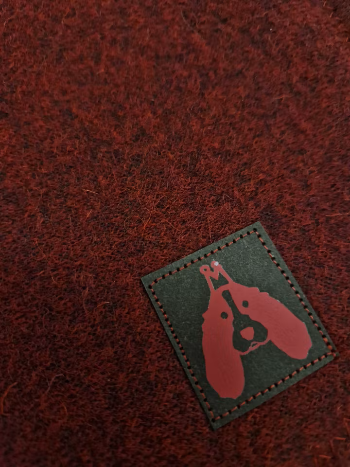 Ulldekken med bryst/magebelte mørk vinrød L