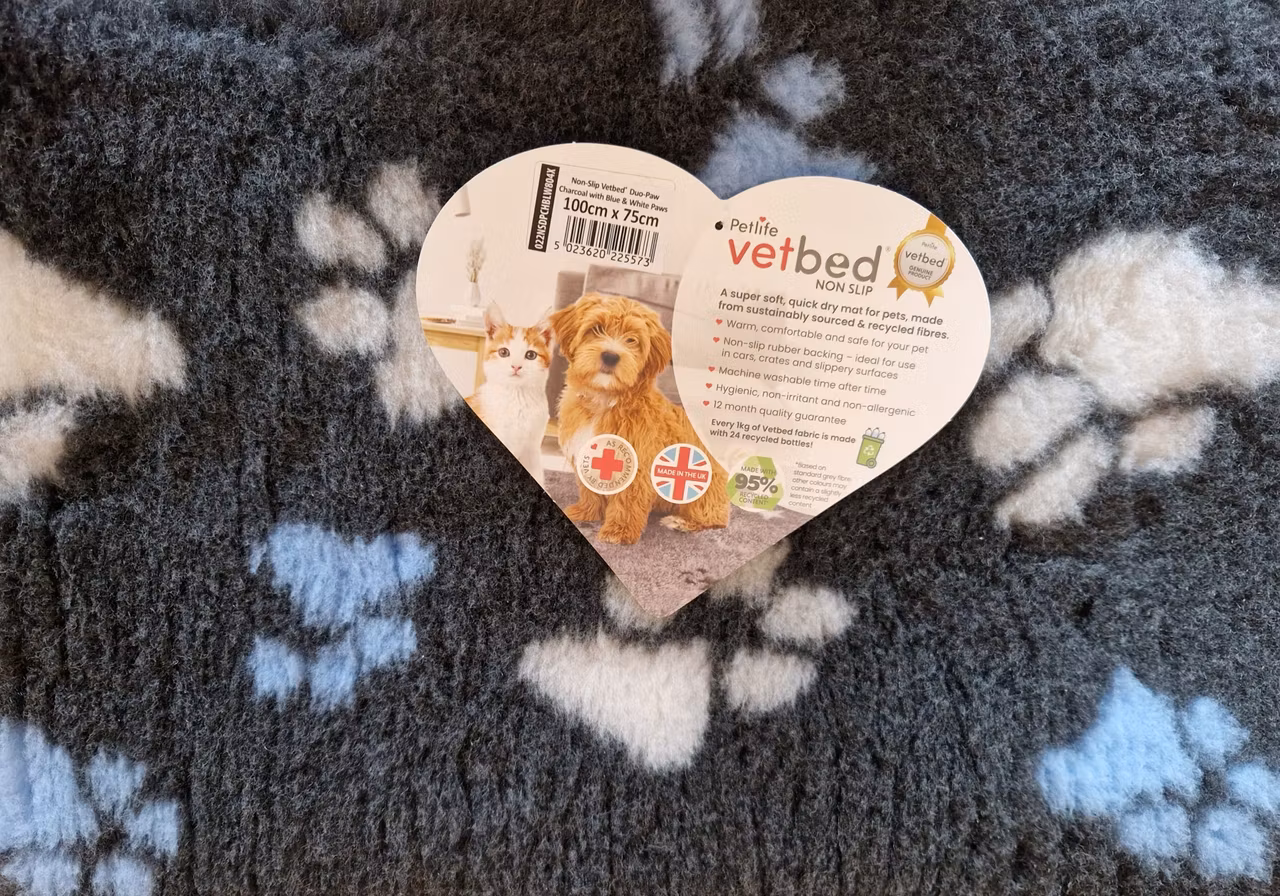 Vet Bed (100x75 cm) Duo-paw Charcoal with Blue&White Paws