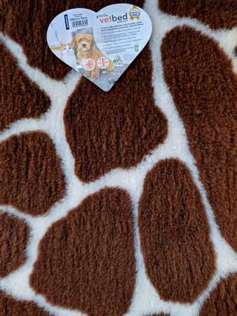 Vet Bed (100x75 cm)  Giraffe print