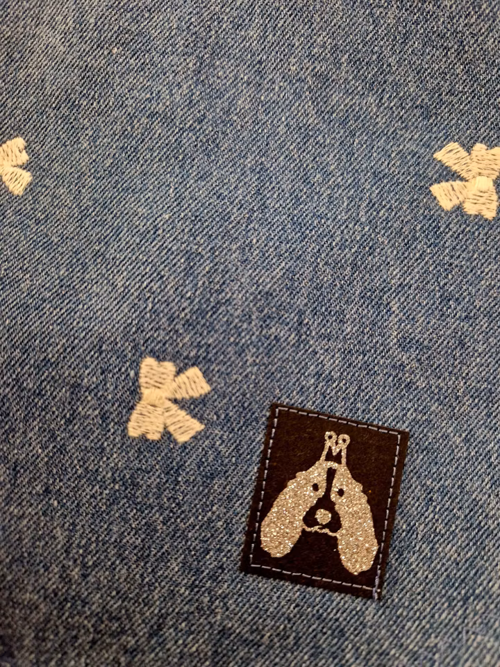 Silkedekken denim m/broderte sløyfer S