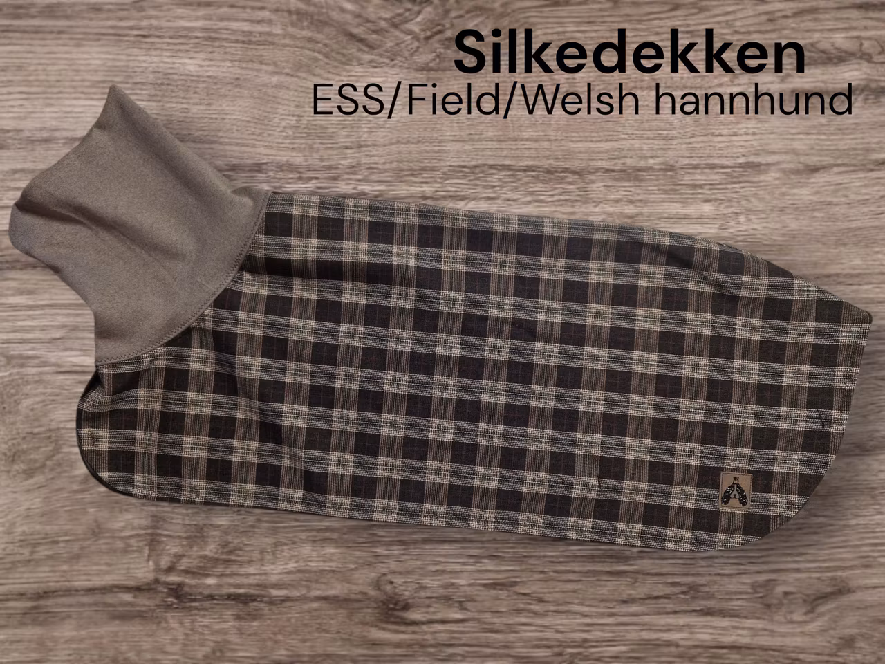 Silkedekken mørk brun rutet L