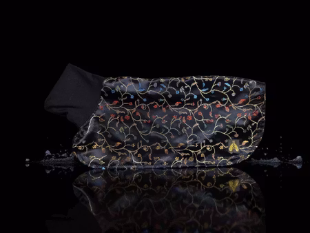 Silkedekken sort brokadesateng m/blomster S