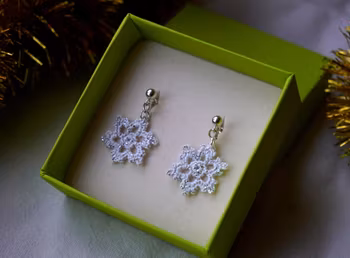 Glitrende snøfnugg hvit