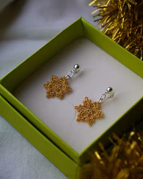 Glitrende snøfnugg gul