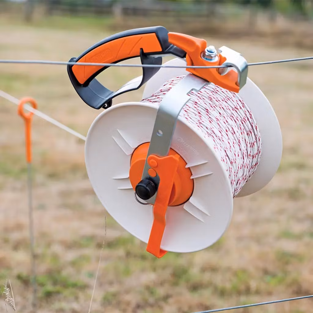 På tråd - Spole med utväxling för 1200m Gallagher | farmab.se