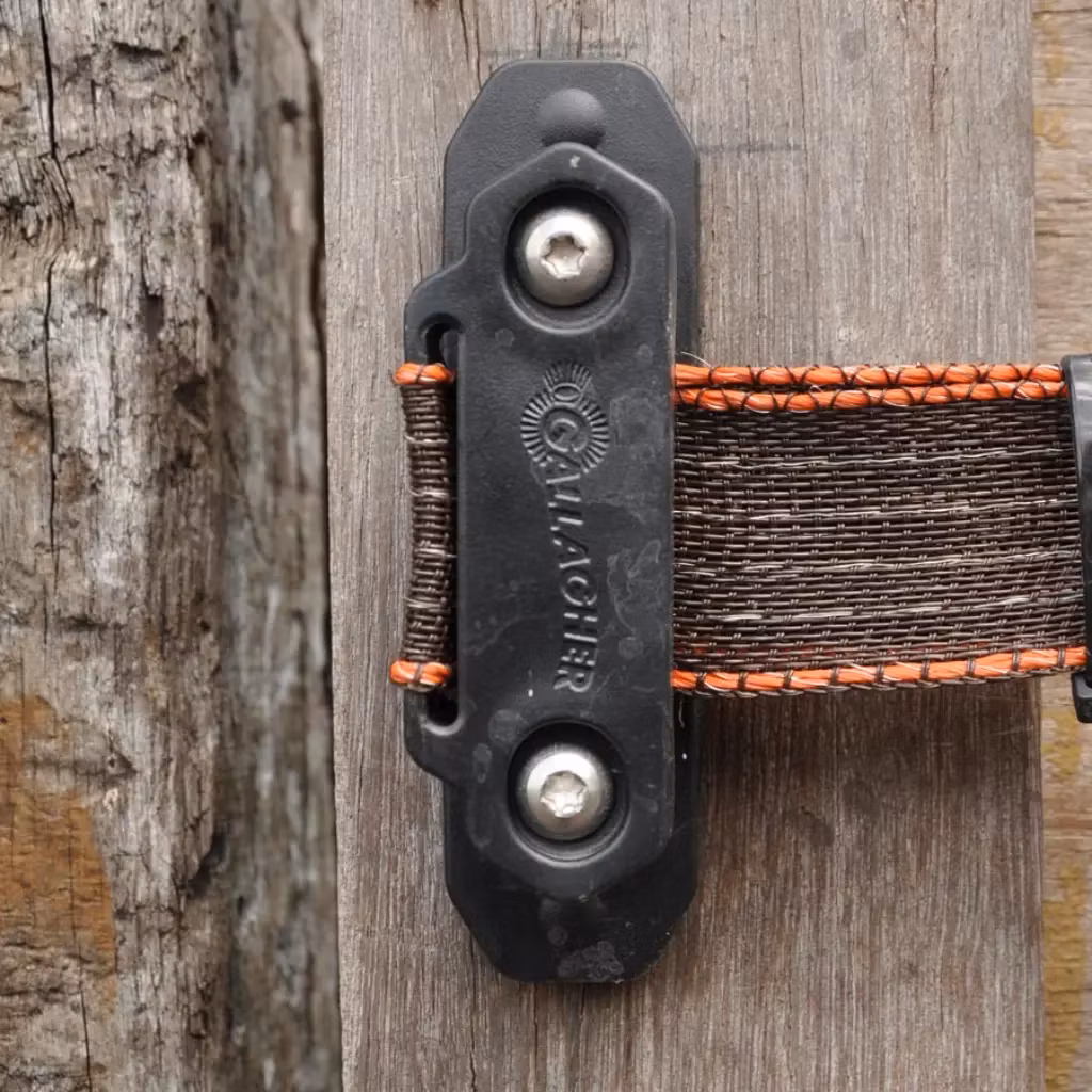 Optimal styrka och fixering vid stolpen -  Hörn/spännisolator Gallagher TurboStar, 5-pack | farmab.se