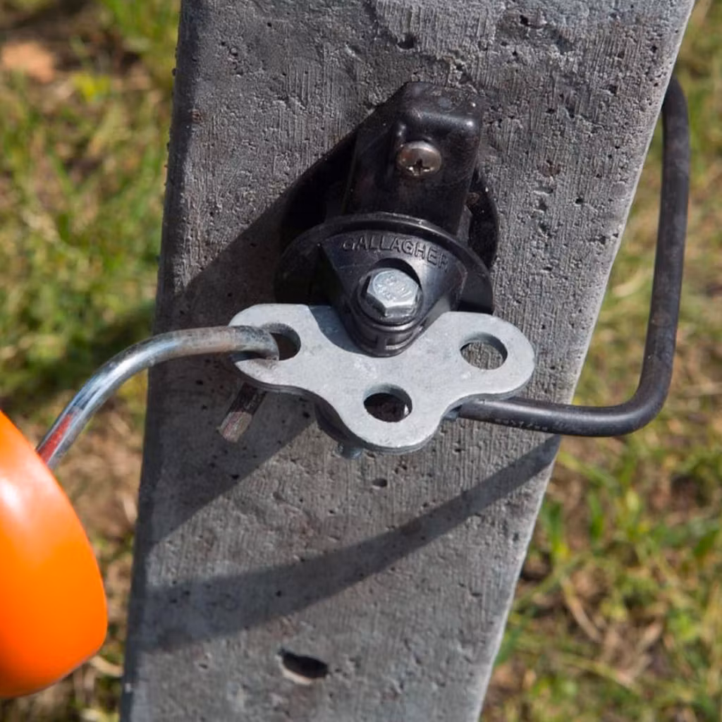 Rundade hörn för att förhindra rivskador - Grindankare Gallagher 3-vägs, 4-pack | farmab.se