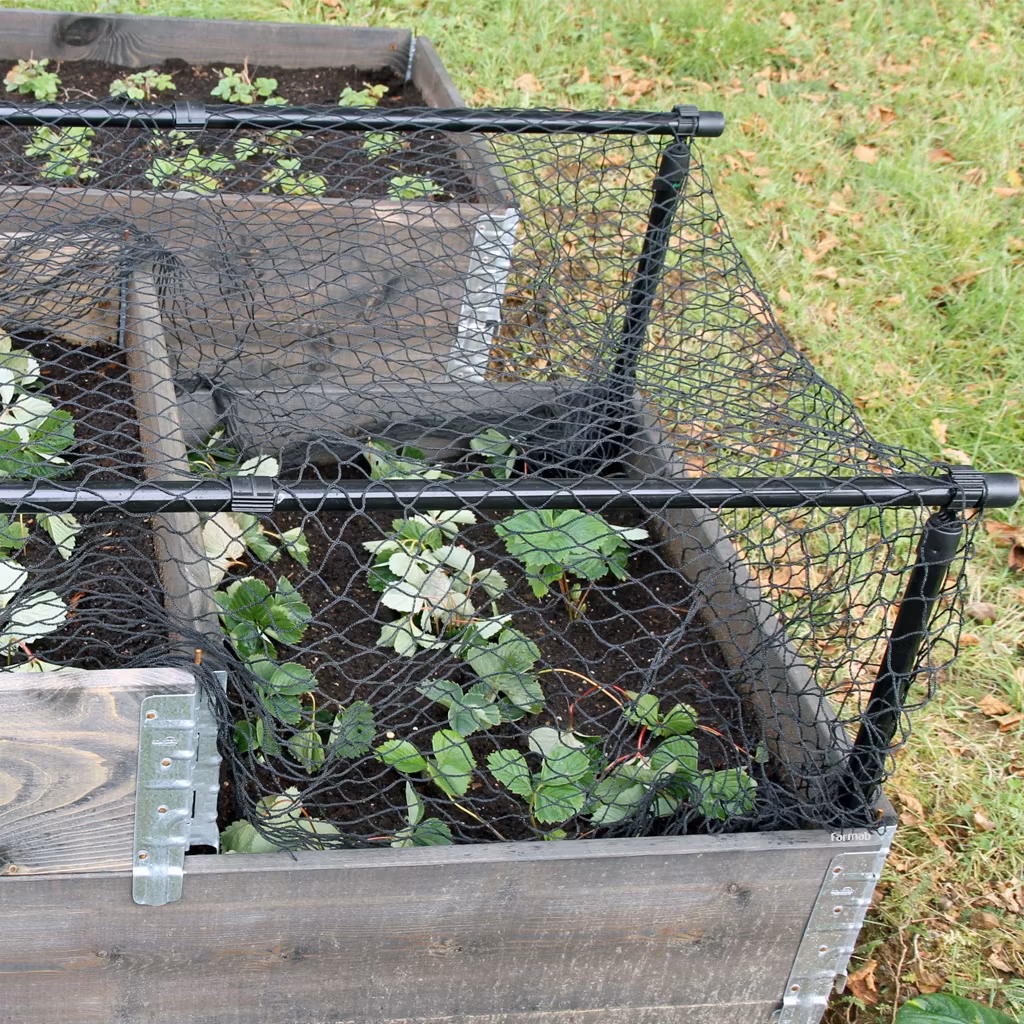 Skyddar dina odlingar från fåglar - Plast- och näthöjare för odling