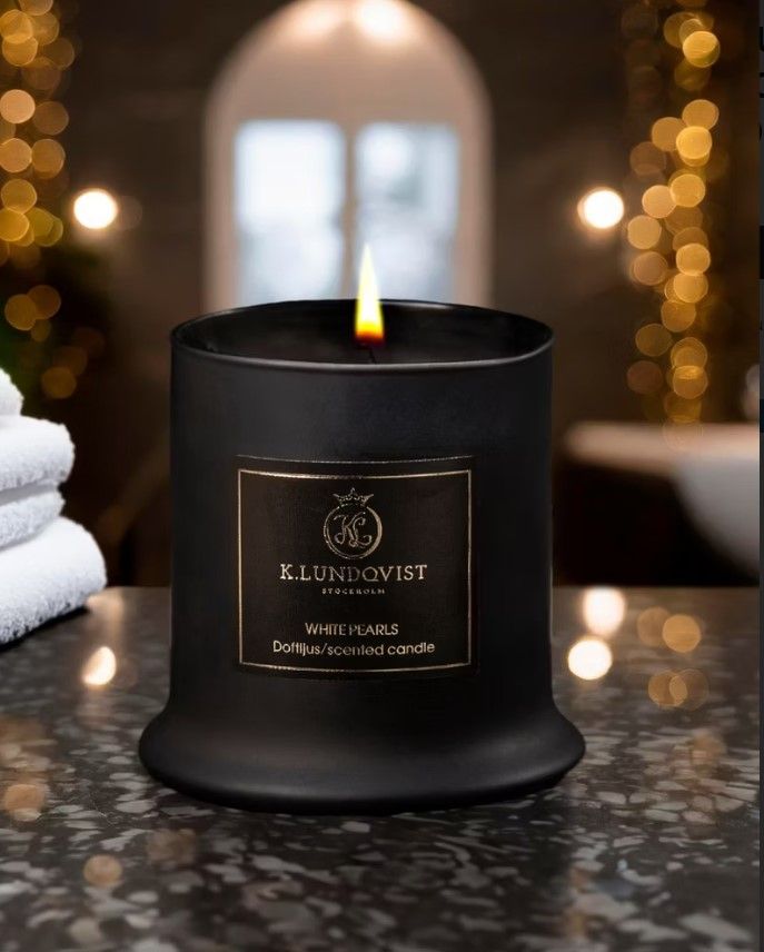 DOFTLJUS MED GLASKUPA BLACK CASHMERE / PATCHOULI OCH TRÄ