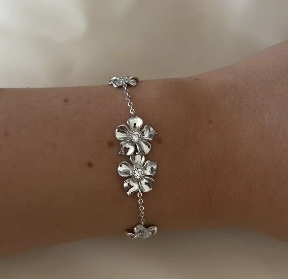 LA FLEUR ICONIC ARMBAND