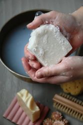 Humletvål Salttvål Ydredagg -med doft av lavendel och eukalyptus