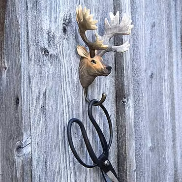 Hand-carved hook - Red deer