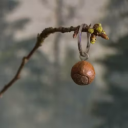 Nyckelring hasselnöt