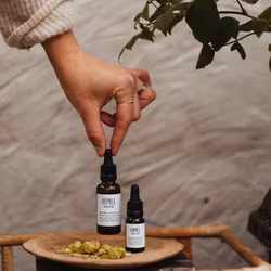 HUMLE Ansiktsolja ( Face oil) Naturell