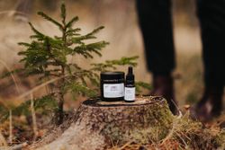 HUMLE Bodybutter Skogsglänta - En sammetslen helkroppsupplevelse med doft av svensk skog