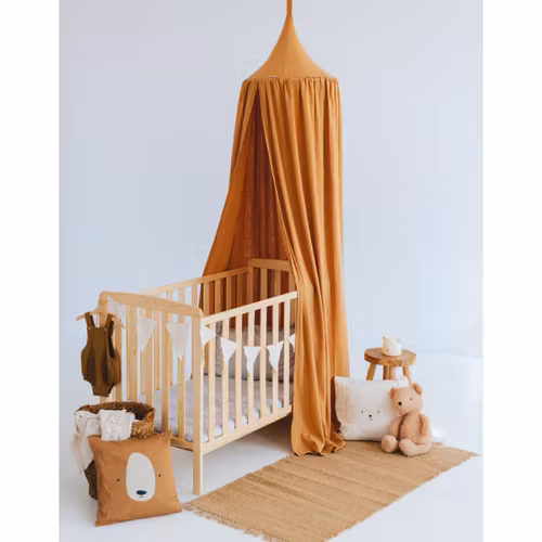 Babylove, Sennepsgul sengehimmel i bomullsmusselin med lyslenke