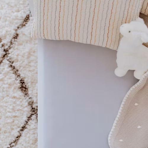 Babylove, Grått laken, fasongsydd, 80x160 til juniorseng/barneseng
