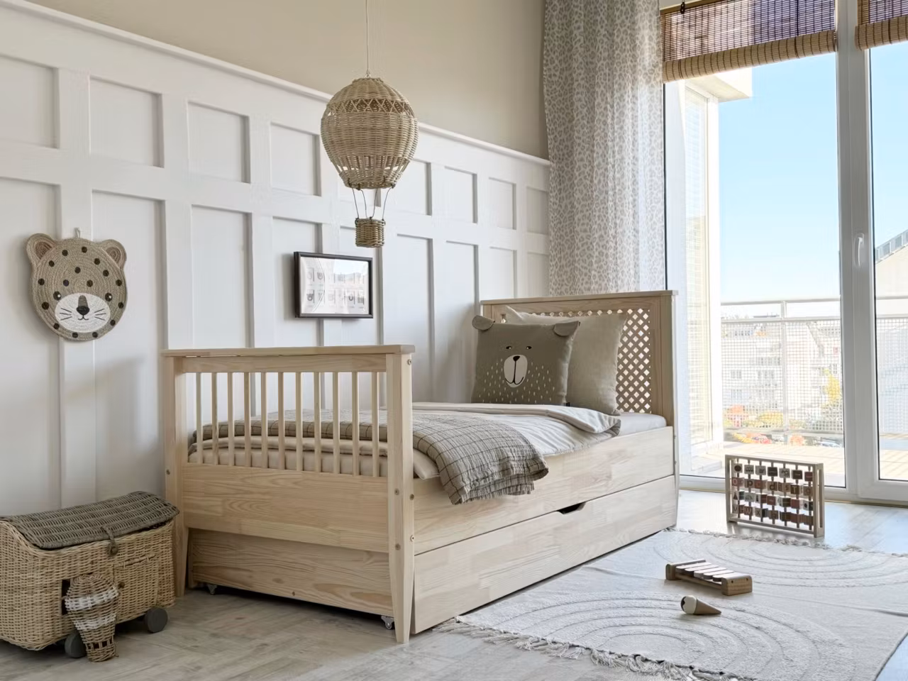 Barneseng BOHO med oppbevaringsskuff/ekstraseng