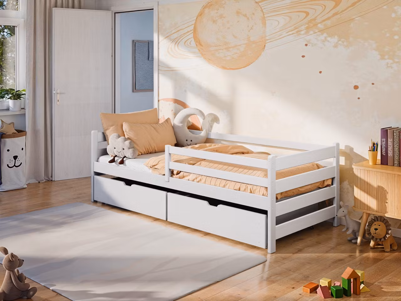 Hvit barneseng Liora 90x200 med oppbevaringsskuffer